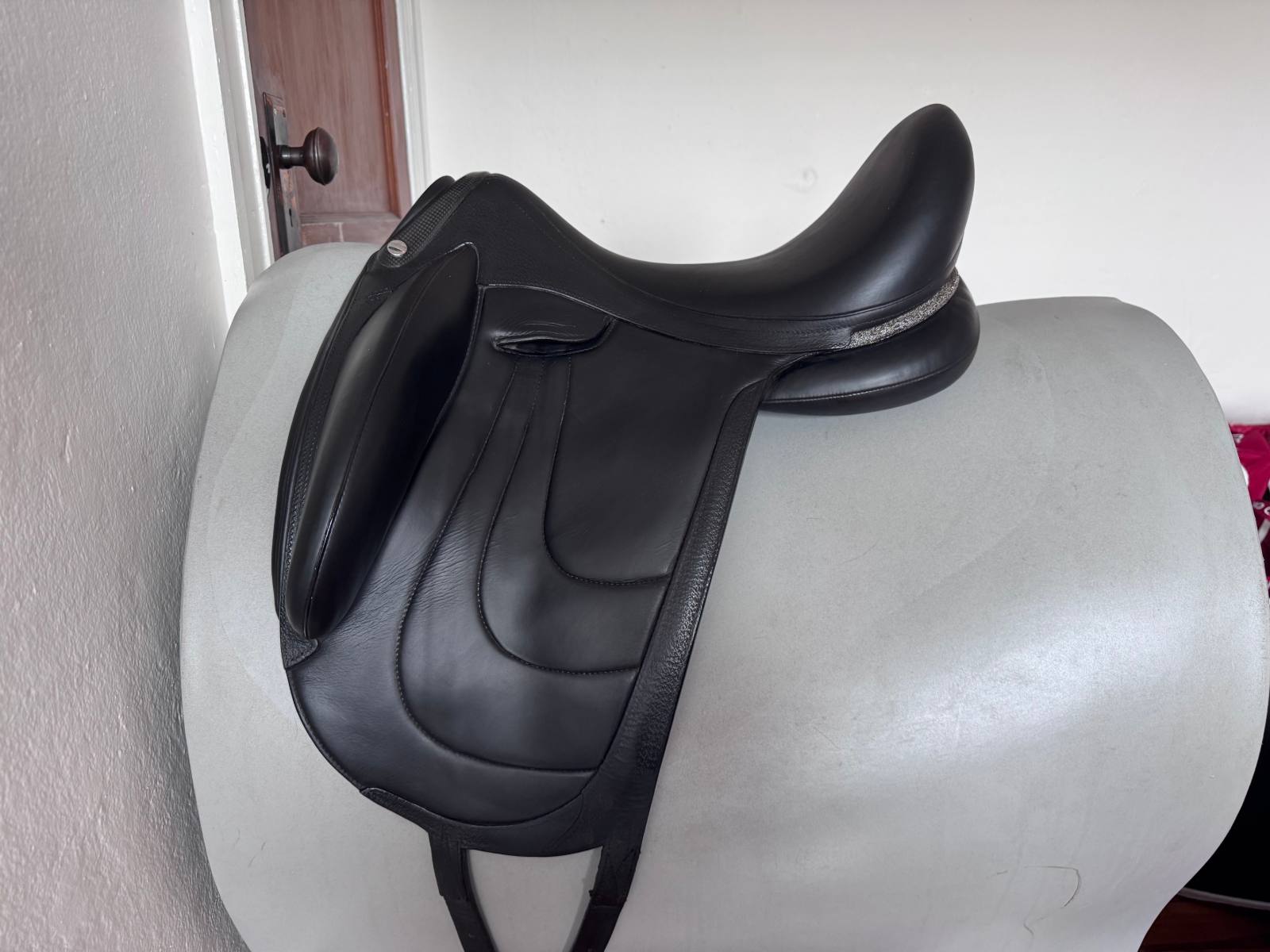 18" Devoucoux Makila Harmonie S Dressage Saddle - 2023 - 2A - Full Buffalo!