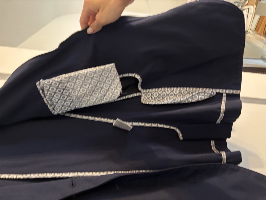 ANIMO Show jacket
