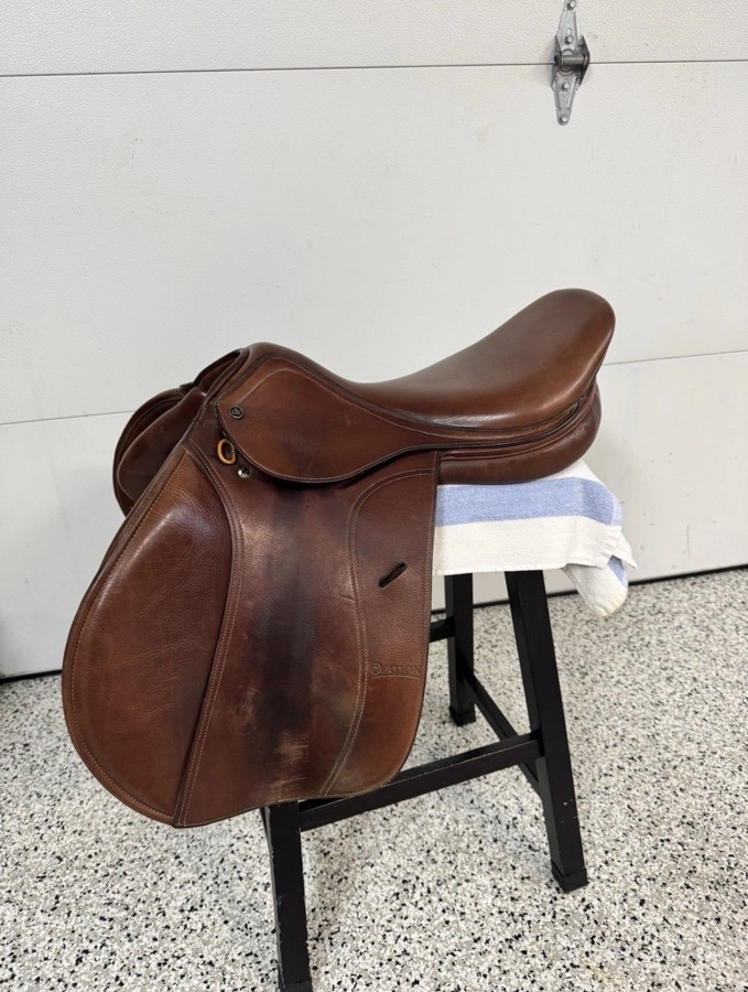Ovation San telmo all purpose saddle