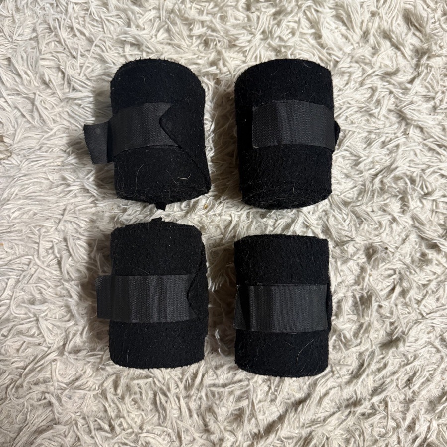 Set Of 4 Black Horseback Riding Polo Wraps