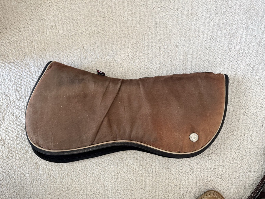 OGILVY Half Pad One Size Fits All