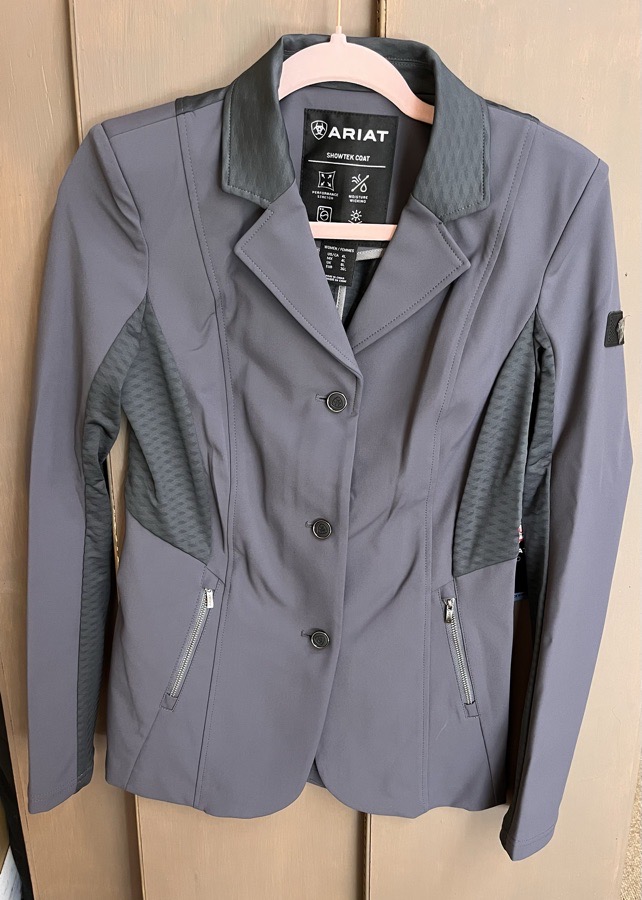 ARIAT 4L Grey Show Coat