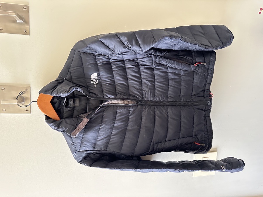 The North Face 800 Black Light Down Jacket - Size Small