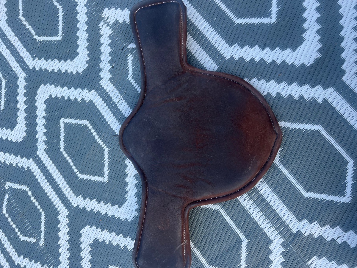 Mono flap Forestier jump girth