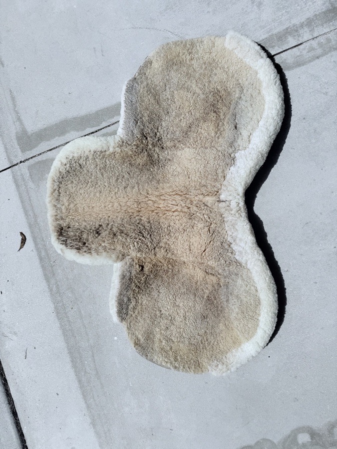 Fleeceworks Sheepskin Show Hunter Pad