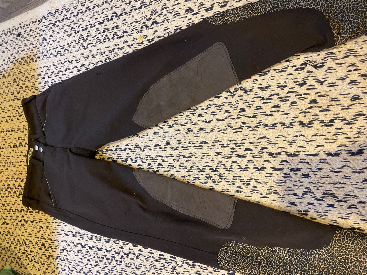 Brown Dover breeches w/ cheetah piping