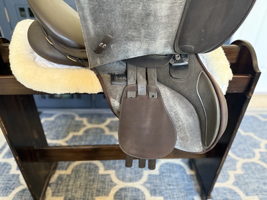 17” Brown Adjustable Wintec (“white” ie X Wide)