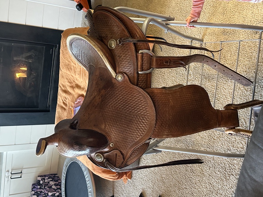 15” Ranch Western Saddle