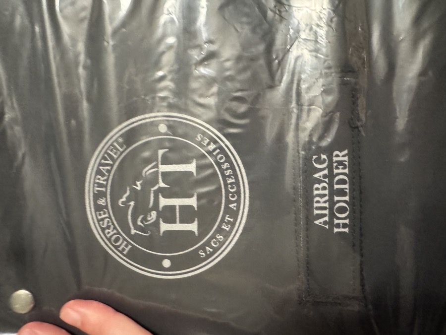 Horse and Travel Airvest Holder