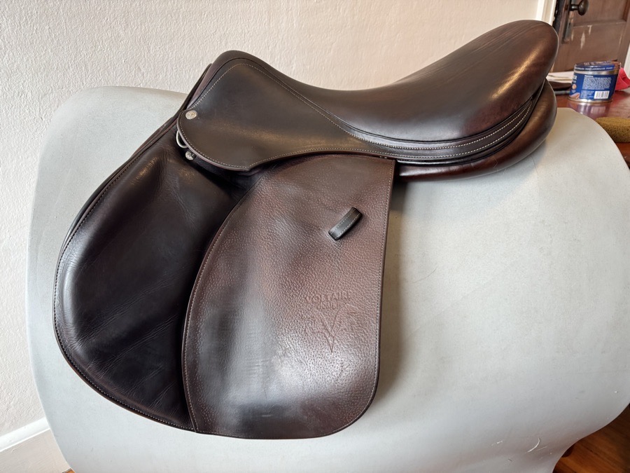 19” Voltaire Palm Beach PRO Saddle - 3AAR - 2015 - Grained Buffalo