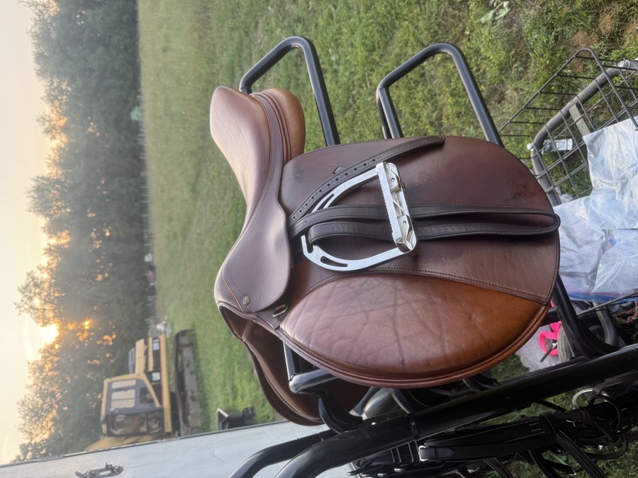 HDR Pro Close Contact