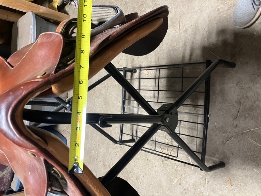 17in collegiate saddle 