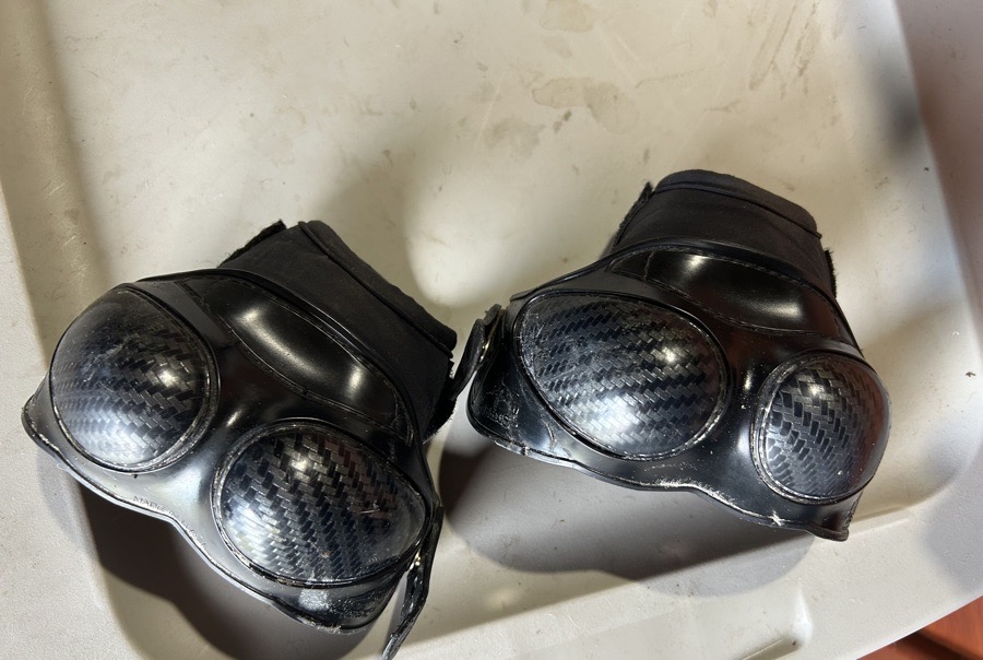 Veredus Carbon Shield Boots