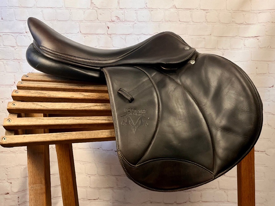 Voltaire | Stuttgart | 18” | 3AA