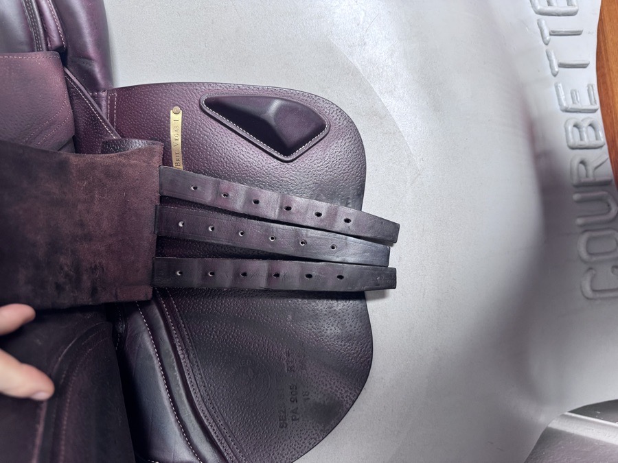 17” CWD SE25 2Gs Saddle - 2018 - 2C - Grained Buffalo