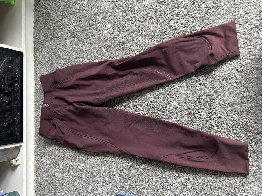 24R Lemieux burgundy silicone full seat breeches