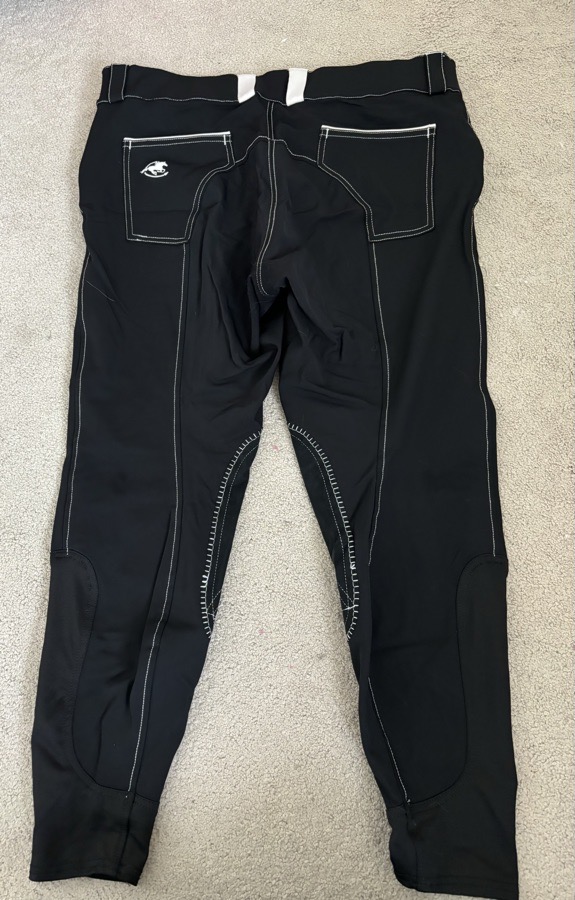34R Smartpak Piper Evolution Mid-rise, black with white, knee patch. Used