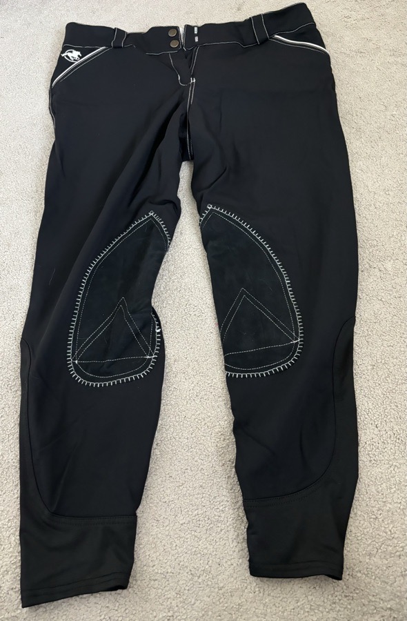 34R Smartpak Piper Evolution Mid-rise, black with white, knee patch. Used