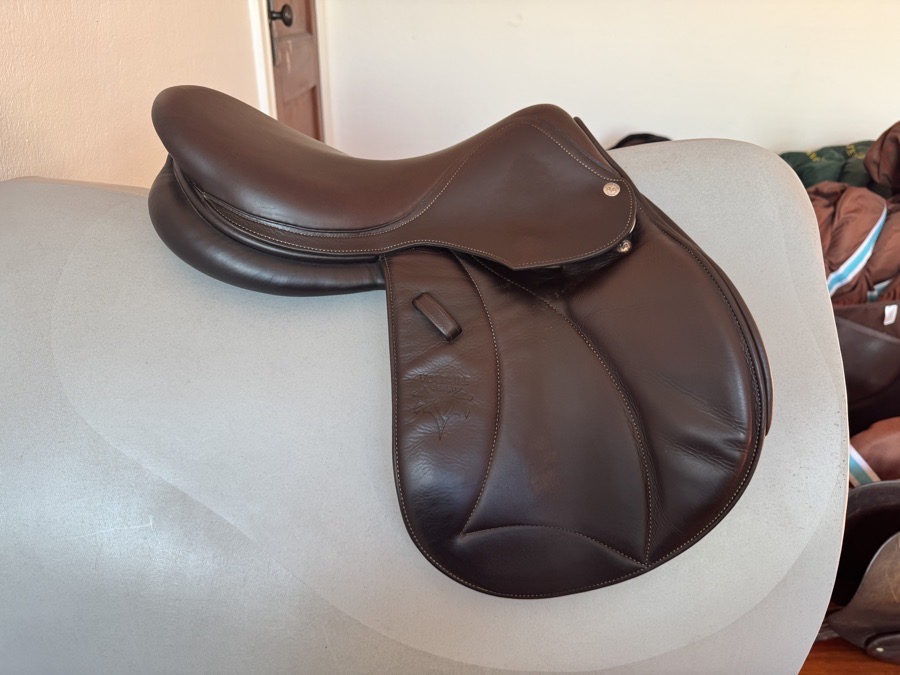 16” Voltaire Welli Saddle - Child/Pony - 2017 - Full Buffalo