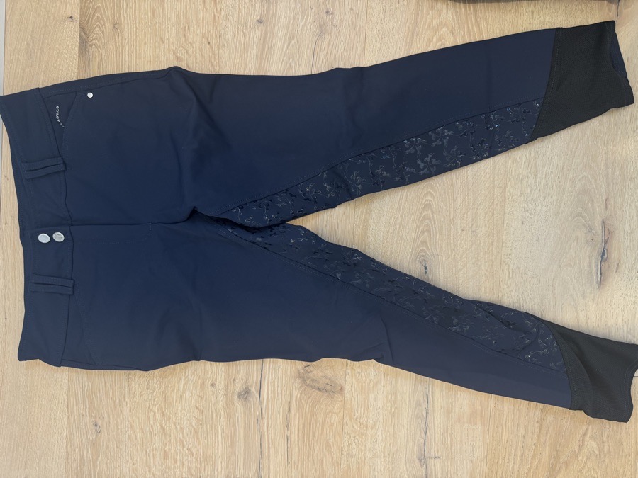 R.J. Classics Full Seat Breech 