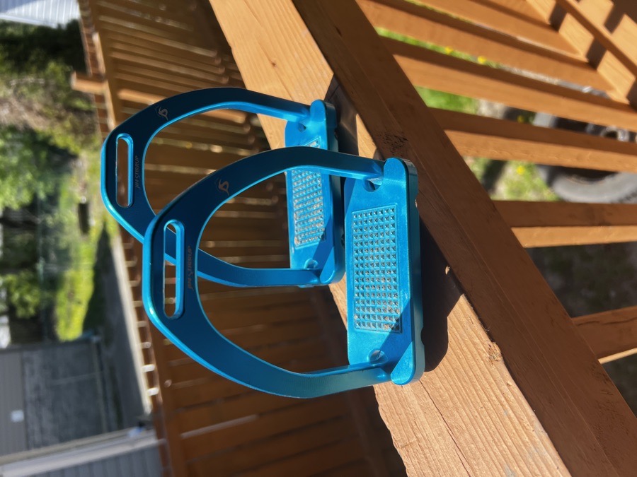Blue Jin Stirrups
