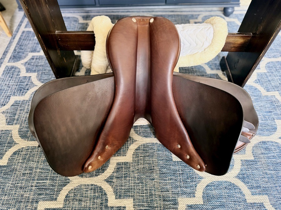 17" Hadfield's Saddlery Jermey Rudge "Medium" Close Contact Jumping Saddle