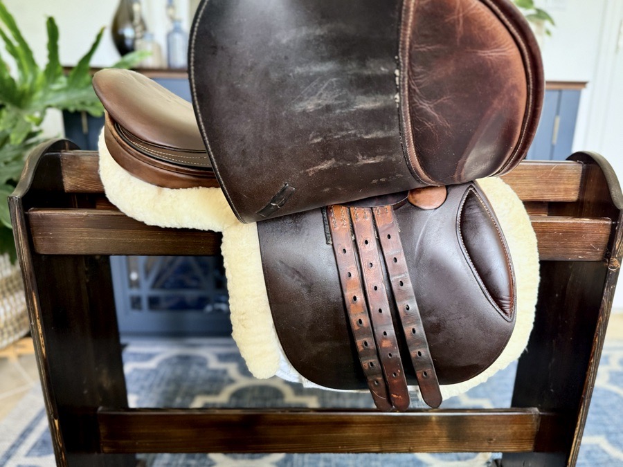 17" Hadfield's Saddlery Jermey Rudge "Medium" Close Contact Jumping Saddle