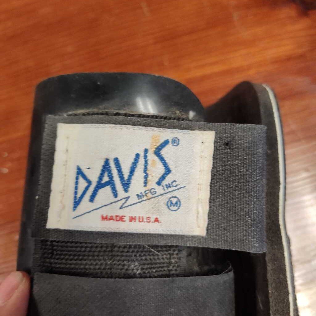 Davis Splint Boots, Black