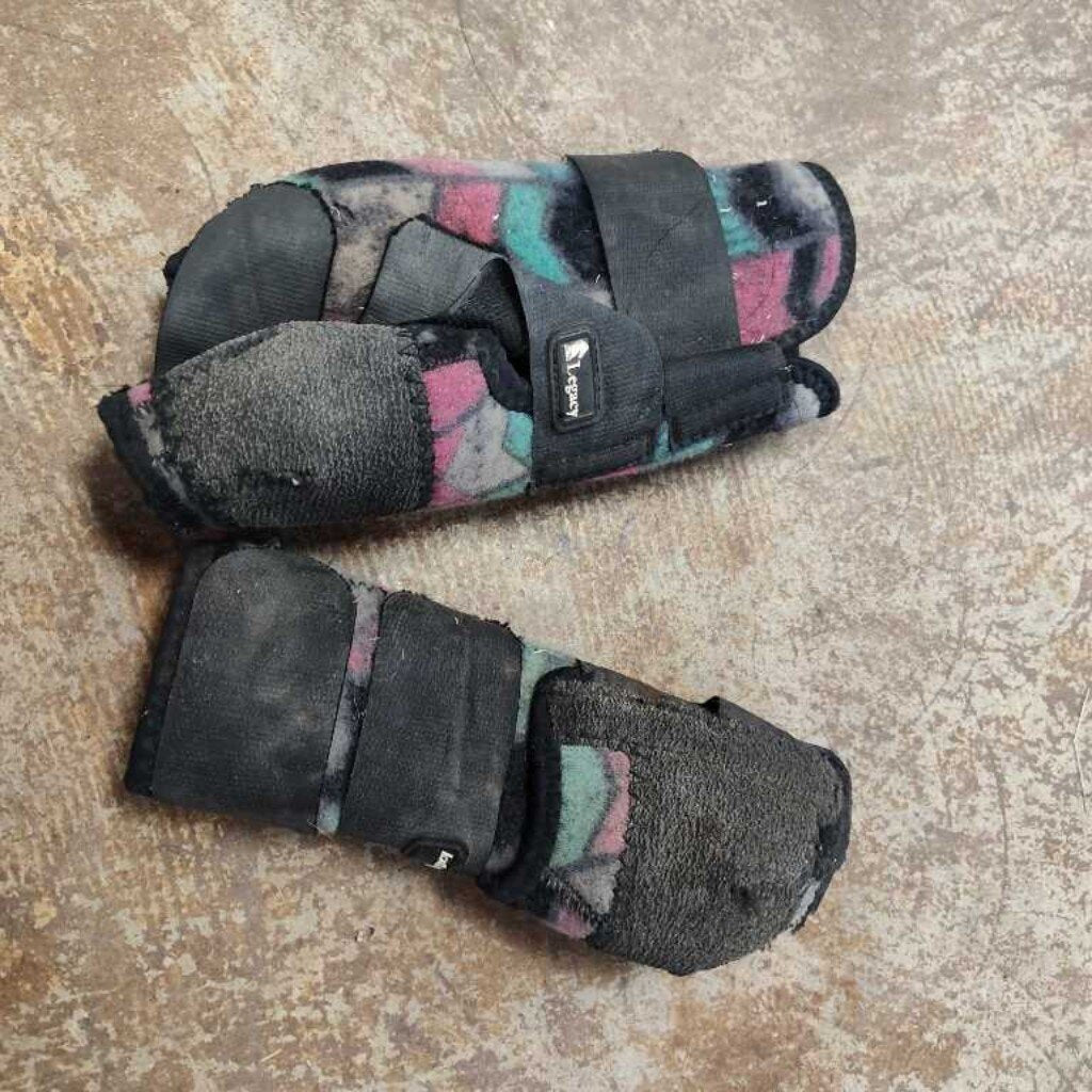 Professionals Choice Front Boots, Design