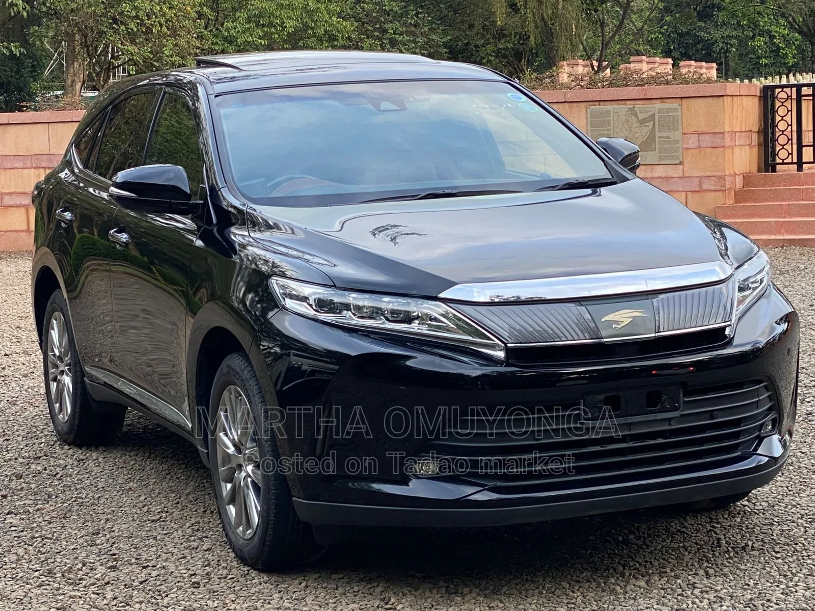 Toyota Harrier 3