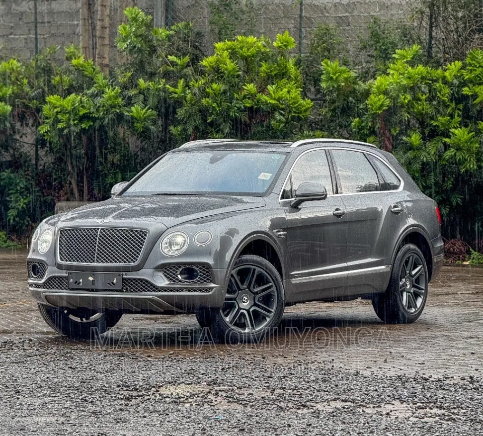 BENTLEY BENTAYGA 2