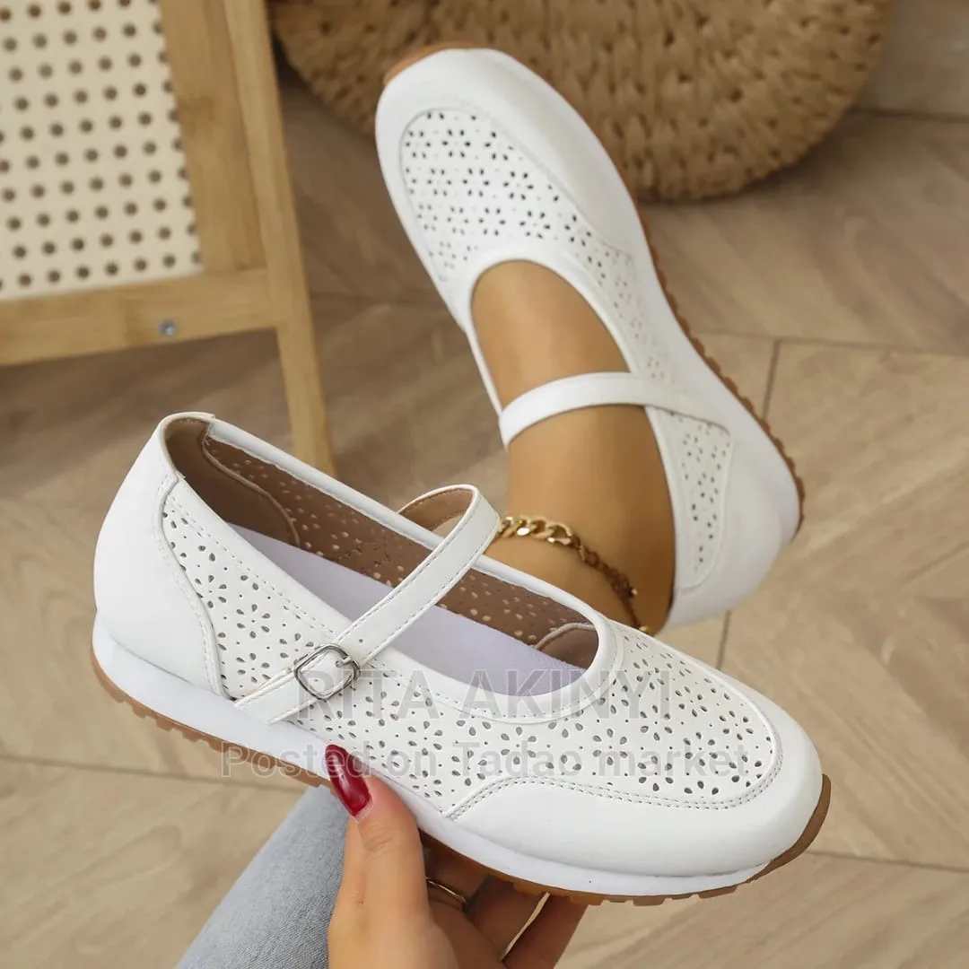 Orthopaedic shoes