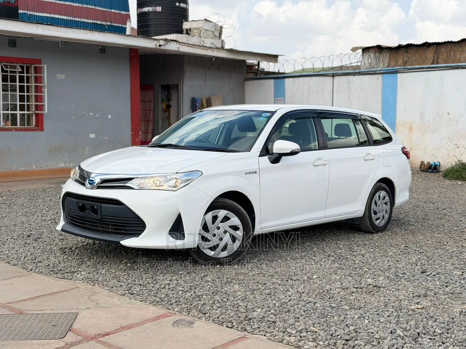 TOYOTA COROLLA FIELDER HYBRID 2020