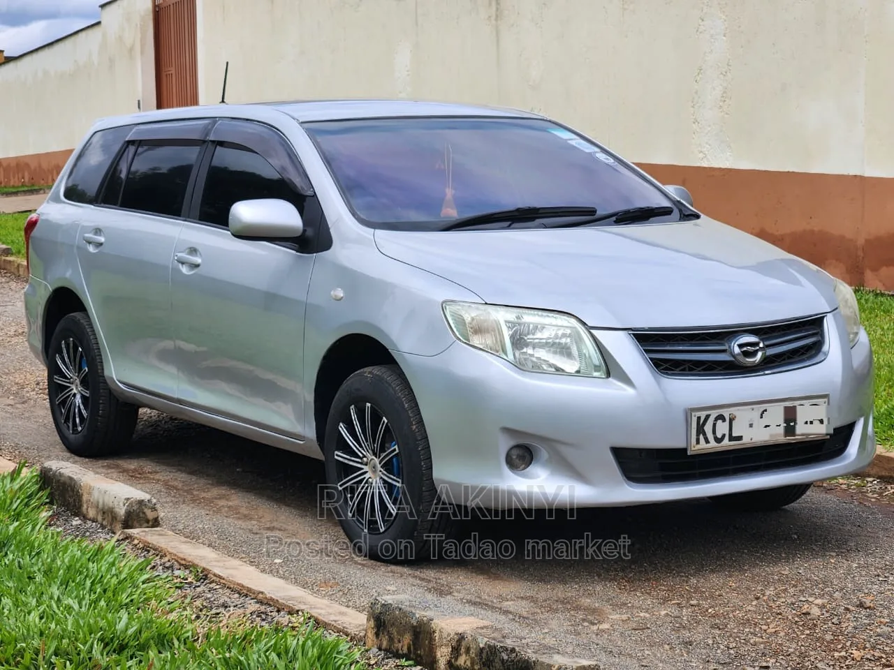 TOYOTA FIELDER
