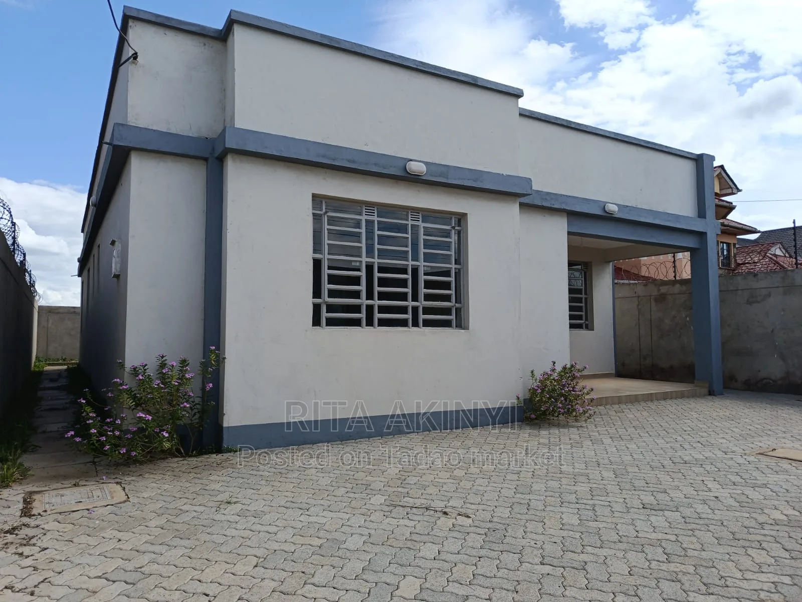 Bungalow for sale 2