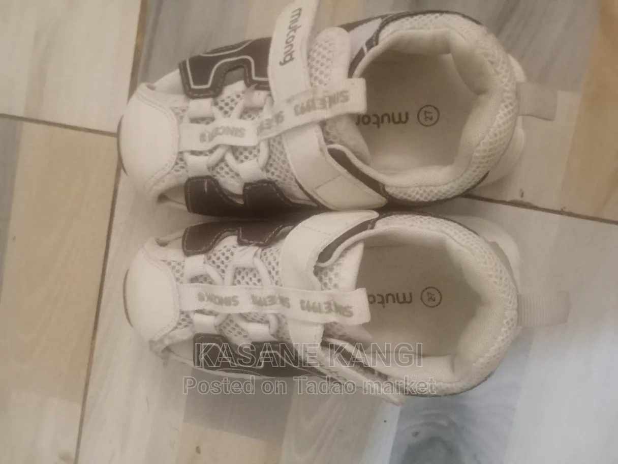 Open shoes unisex 2