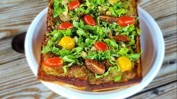Animal Style Cheeseburger Pizza