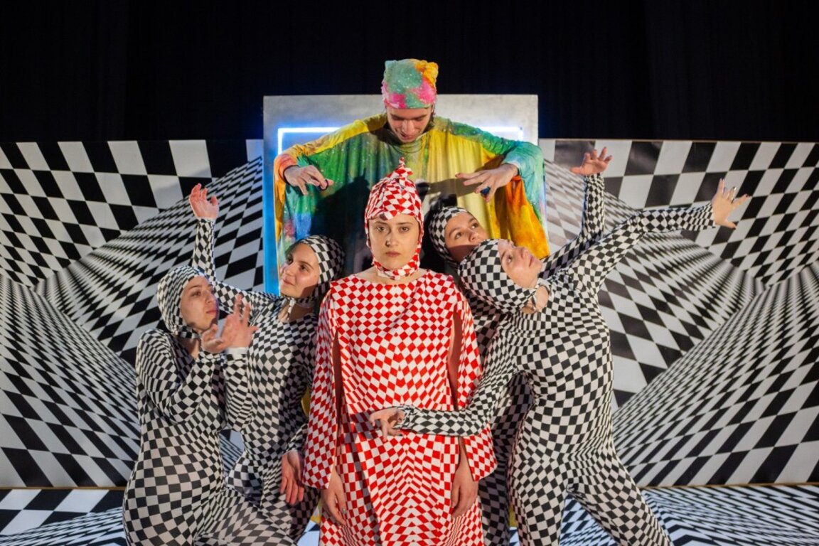 The youth group of "Talentino" with a double premiere of "Hotel between this and the other world"