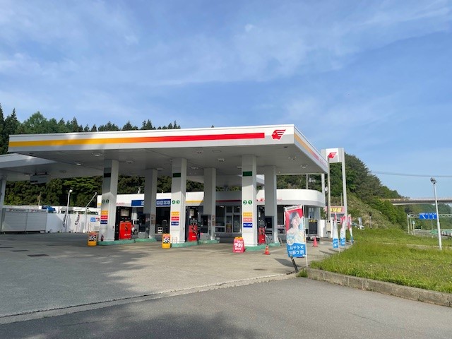 青森インターSSの店舗外観