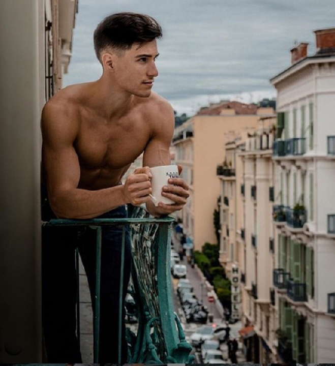 Aris Mpousias