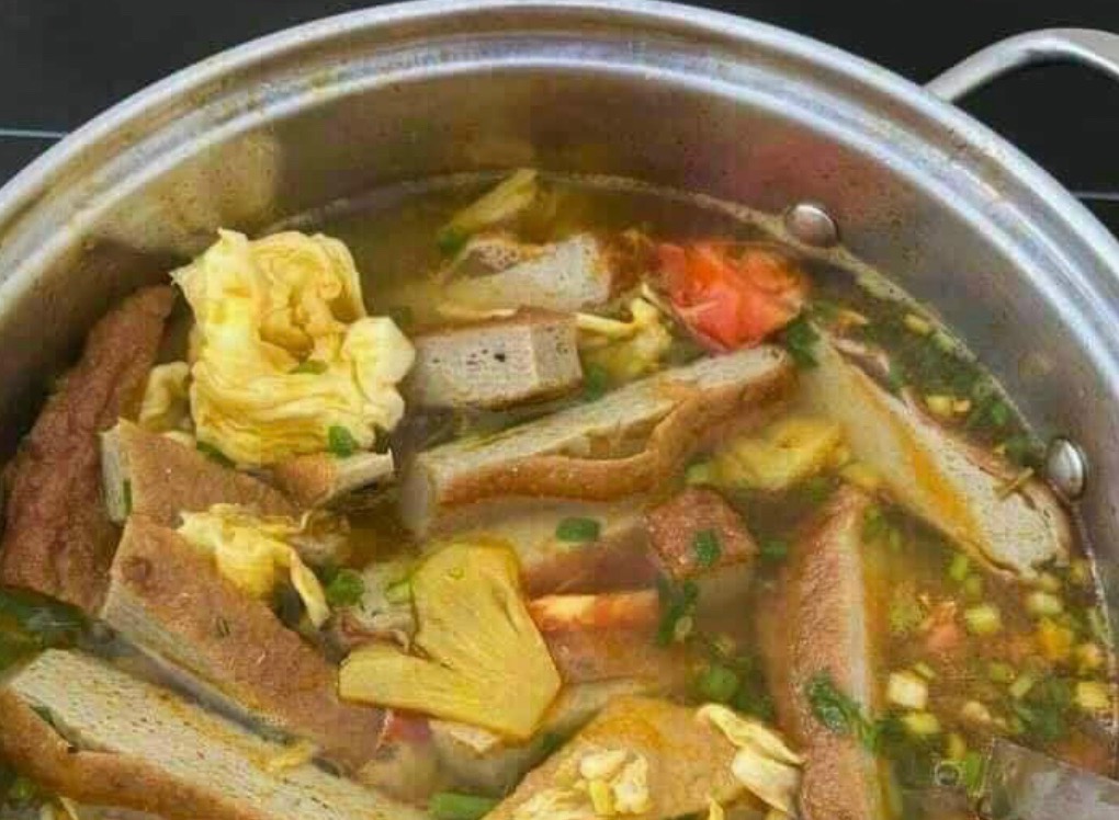được bữa no nê với mona b úng chả cá #bunchaca