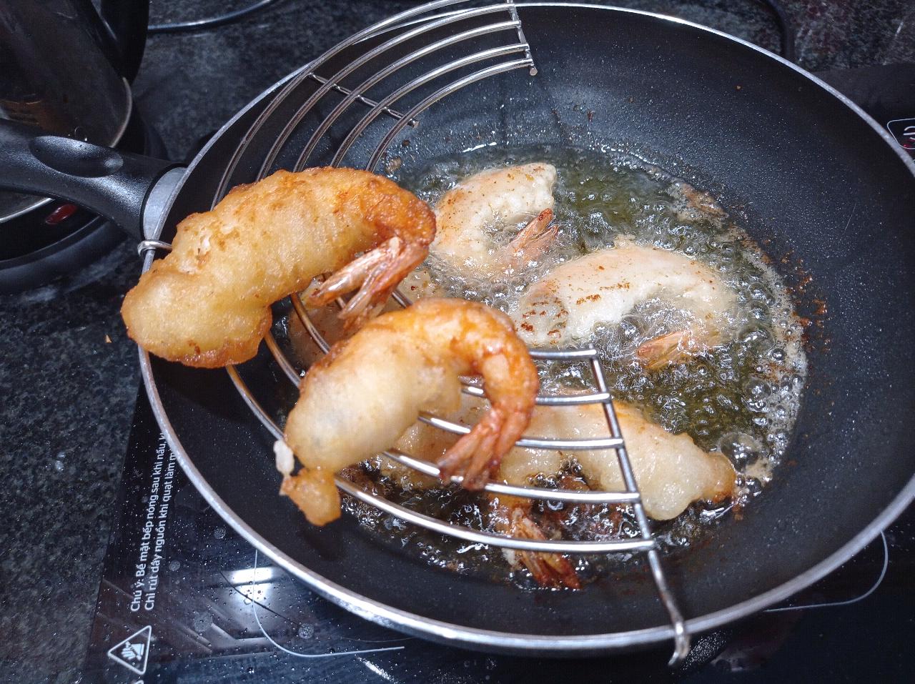 The best #beer batter #shrimp recipe for July 2022. 