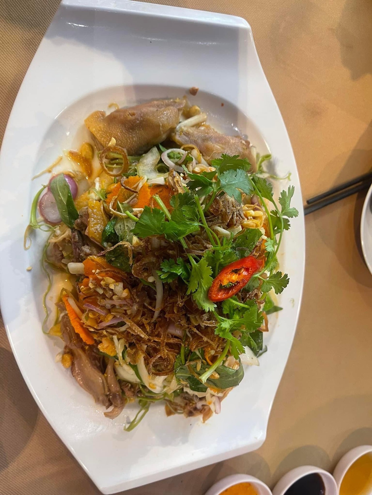 chúc chị #sinhNhật vui vẻ ăn nhẹ cùng #giadinh #buatiec #nhahang 🍝🥗🥙🎉🎊🎁🎈🛍️