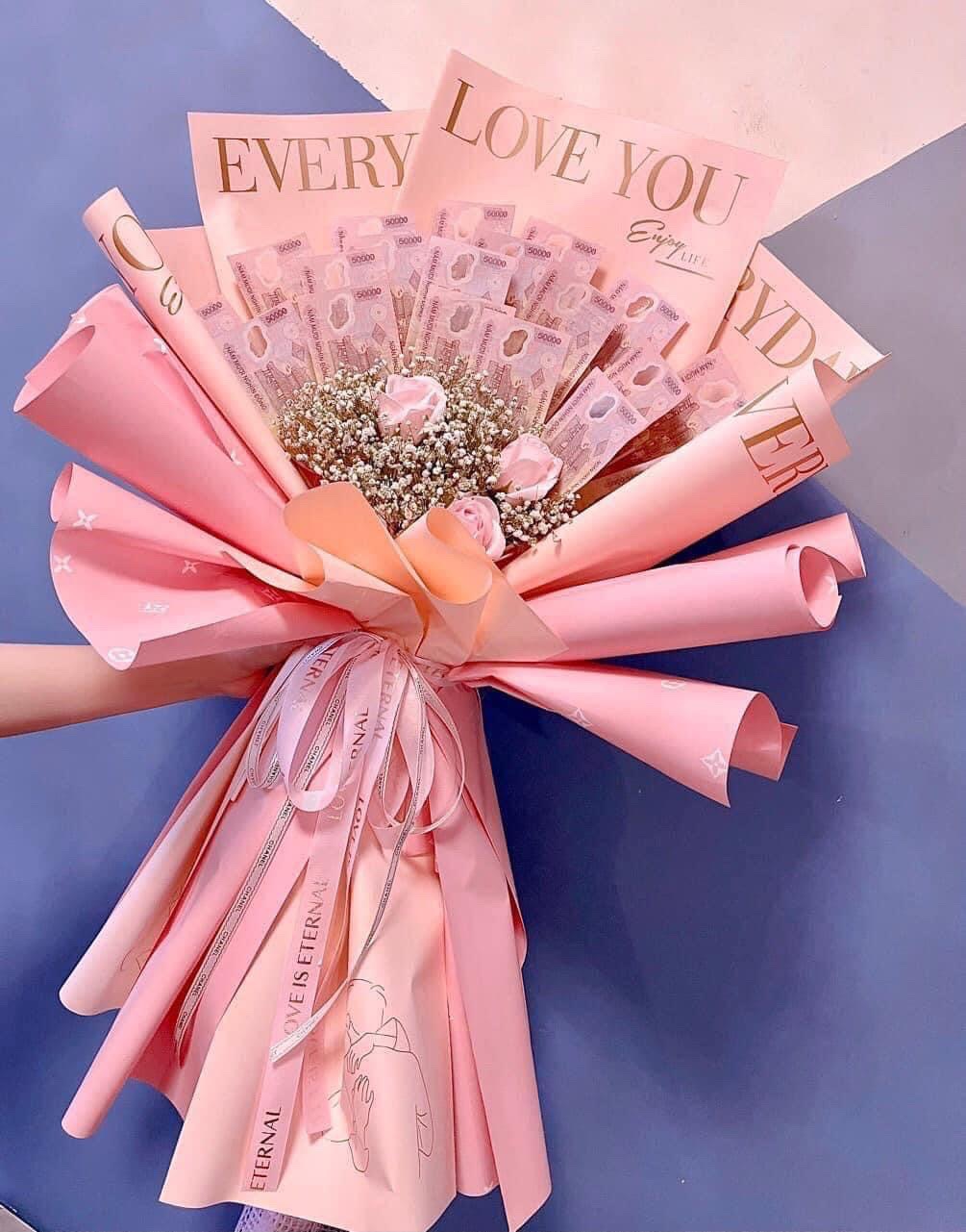 quà 🎁 #8/3 dành cho những người phụ nữ #vietnam #tphcm 🛍️🎁🎁🎁💐💐💐💐