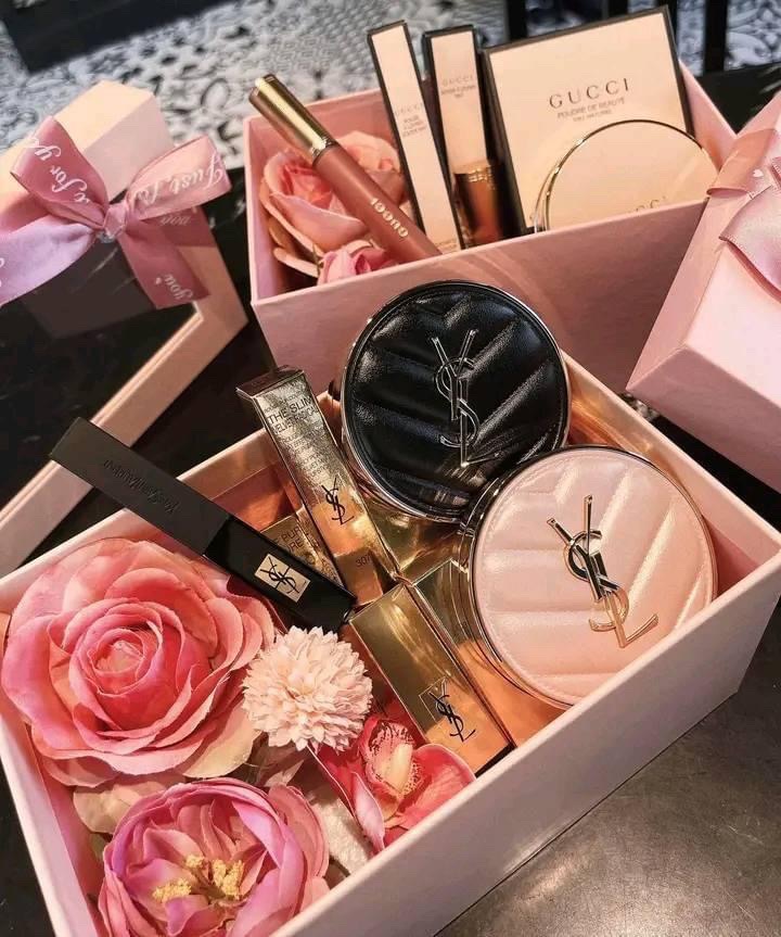 hãy yêu những người phụ nữ của mình và dành tặng cho họ những món quà tuyệt vời nhất trong những ngày lễ quan trọng #8/3 #20/10 #valentine #happy 💋💋💋😍🥰😍😘😘