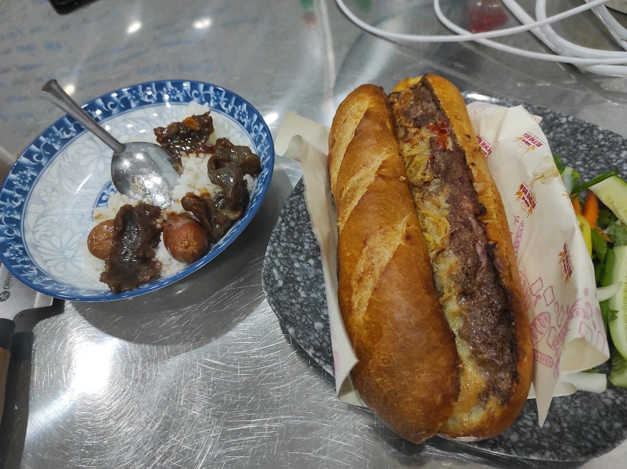 best #banhmi #viet sandwich 🥪😋 in #HoChiMinh City #nearme that delivery 24/7/365 