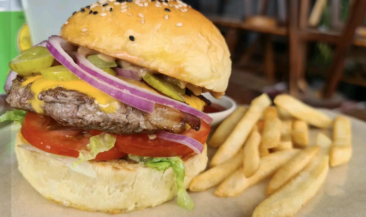 We've got you at Brick & Barrel in #nearby #saigon #vietnam district 1. #newyork style #pizza plus restaurant style #american size #hamburger with #frechfries