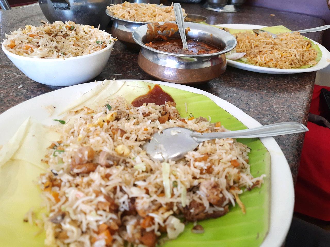chicken rice+ chicken briyaani+ Butter chicken = Best combo ever 😍😍😍