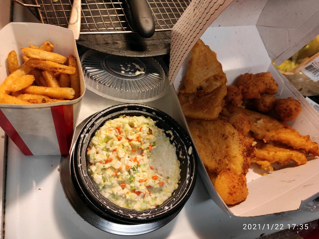 Top 3 #fishnchips in #akaroa : rolleston fish n chip shop, bower ave fish n chips, wycola fish n vhips 🐟🐠 🍟& greenhaven fish n chips. forget #longjohnsilvers