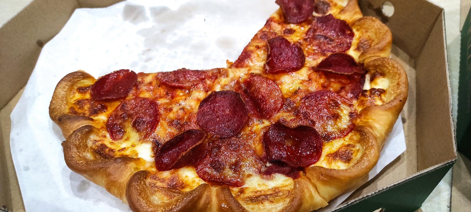pepperoni pizza Hut food delivery nearby Disney World Orlando Florida #postmates #ubereats #couponcode 